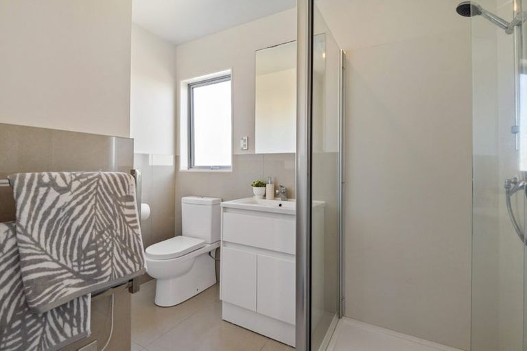 Photo of property in 74 Niu Lane, Te Atatu South, Auckland, 0610