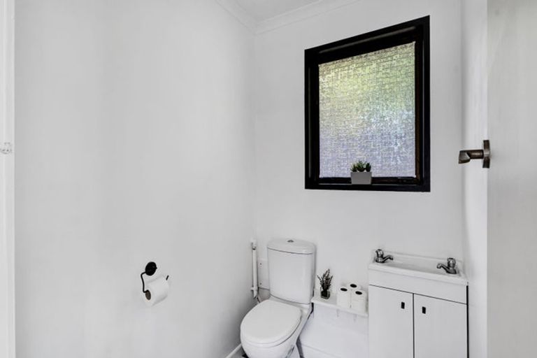 Photo of property in 1c Oswald Place, Stratford, 4332