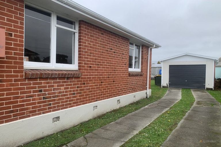 Photo of property in 4 Edward Street, Waimate, 7924