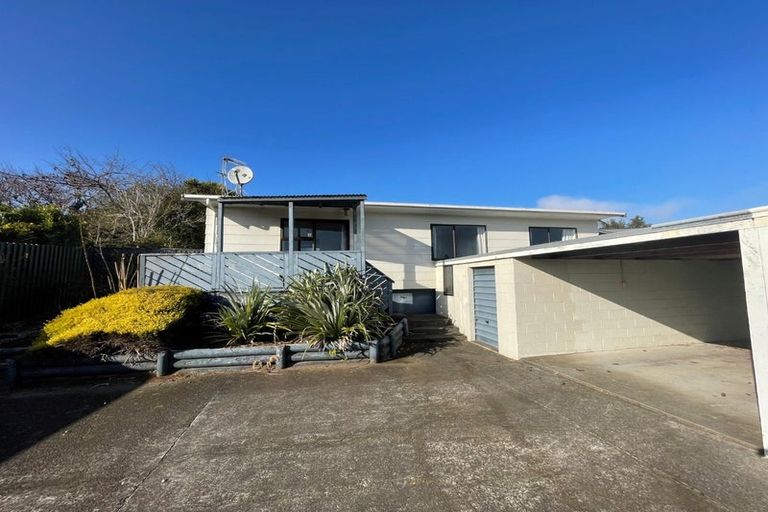 Photo of property in 1/1 Silvan Place, Bell Block, New Plymouth, 4312