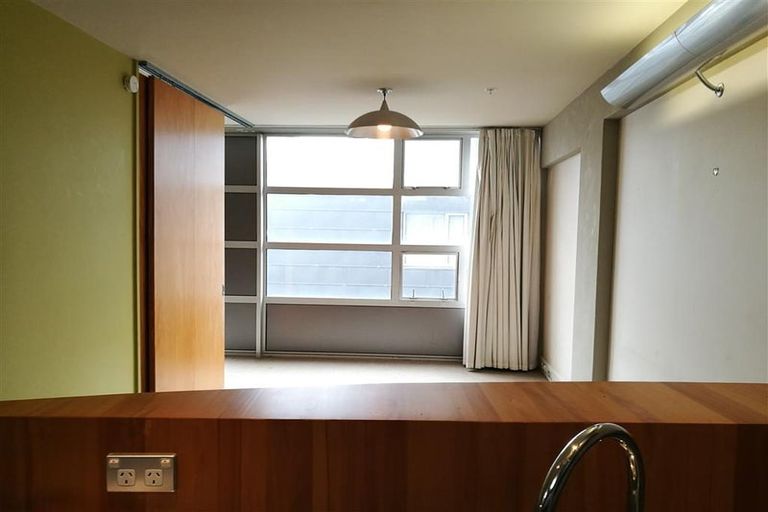 Photo of property in St Pauls Apartments, 81/43u Mulgrave Street, Thorndon, Wellington, 6011