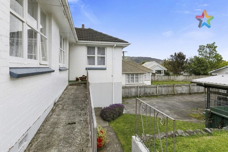 Photo of property in 52 Kowhai Street, Wainuiomata, Lower Hutt, 5014