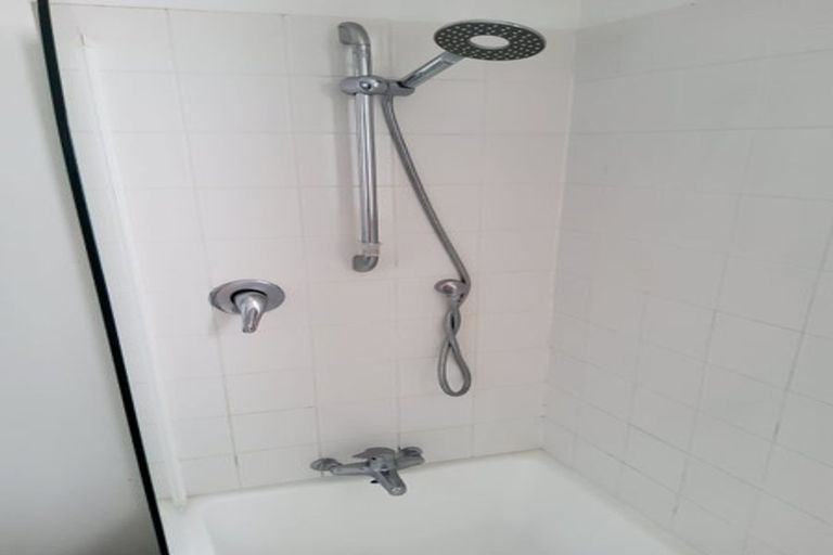 Photo of property in 221c The Terrace, Wellington Central, Wellington, 6011