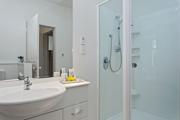 Photo of property in 6 Palazzo Lane, Riccarton, Christchurch, 8011