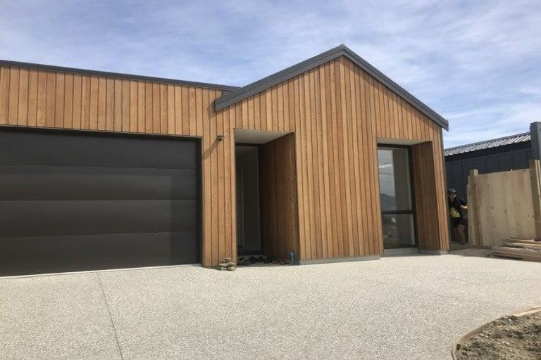 Photo of property in 7 Merivale Avenue, Wanaka, 9305