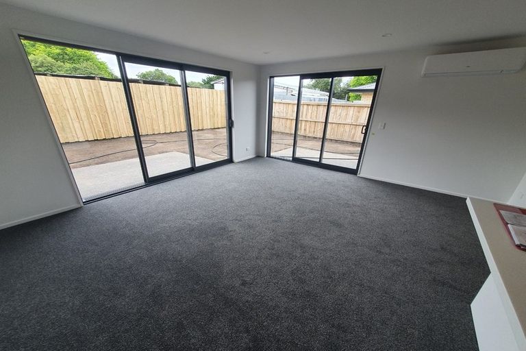 Photo of property in 12 Fairbairn Close, Halswell, Christchurch, 8025