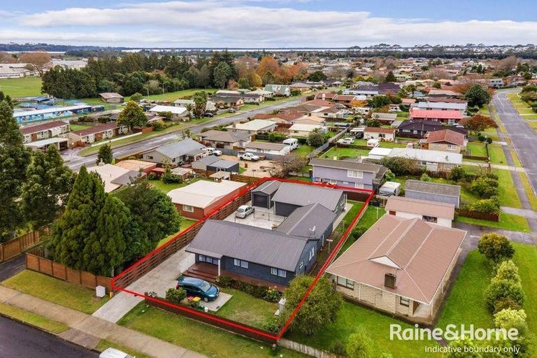 Photo of property in 38 Carisbrooke Street, Katikati, 3129
