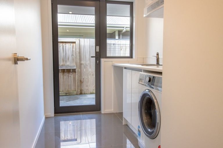 Photo of property in 31 Lilac Close, Cambridge, 3434