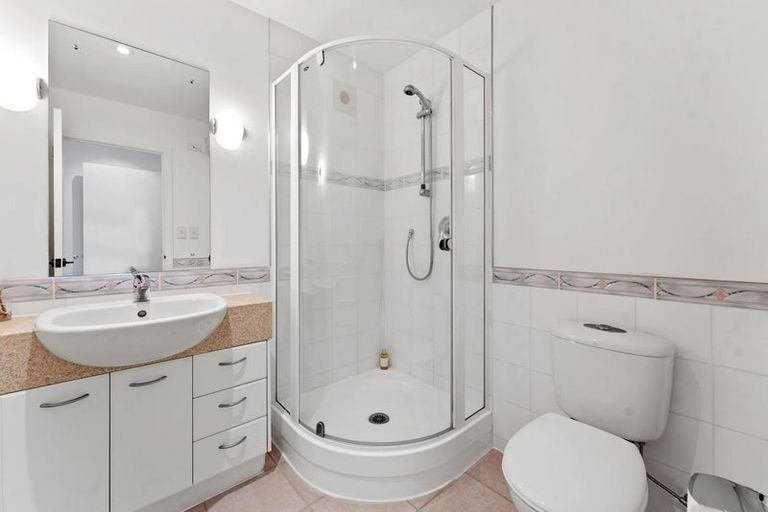 Photo of property in 43 Waterside Crescent, Gulf Harbour, Whangaparaoa, 0930