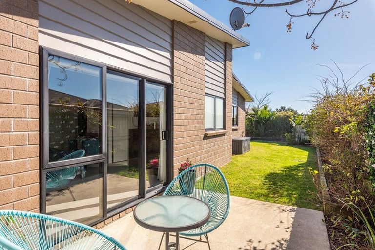 Photo of property in 6 Taranui Way, Paraparaumu Beach, Paraparaumu, 5032