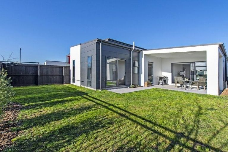 Photo of property in 109 Manakura Street, Russley, Christchurch, 8042