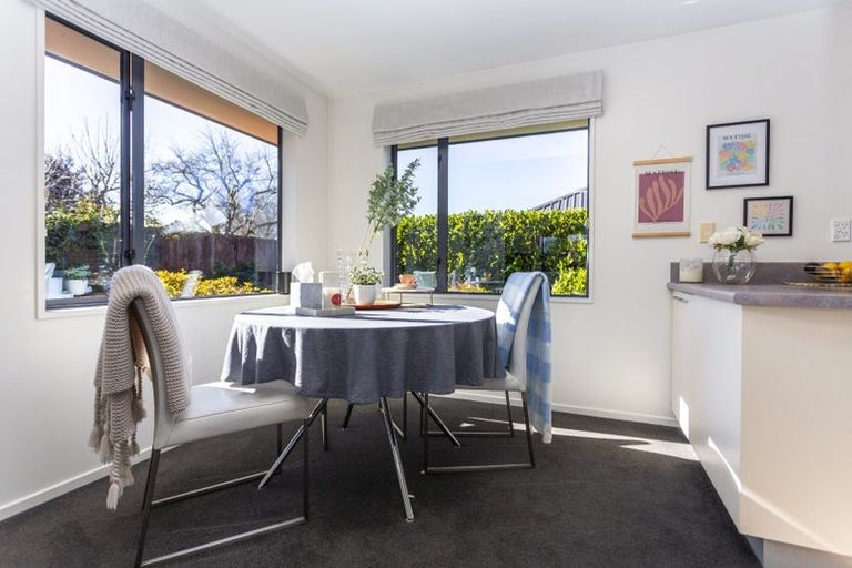 Photo of property in 52b Cutts Road, Russley, Christchurch, 8042