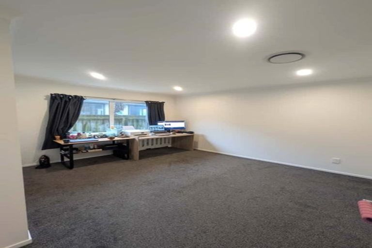 Photo of property in 948a High Street, Avalon, Lower Hutt, 5011