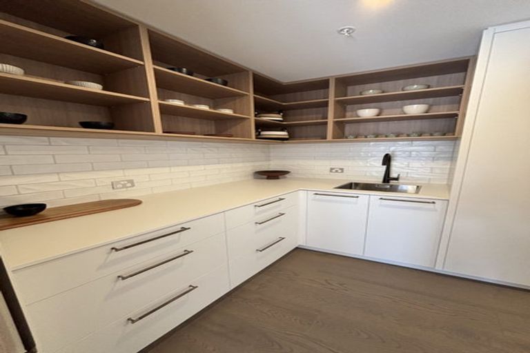 Photo of property in 71 Haven Road, Nelson, 7010