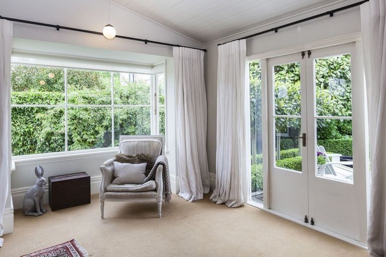 Photo of property in 18 Repton Street, Merivale, Christchurch, 8014