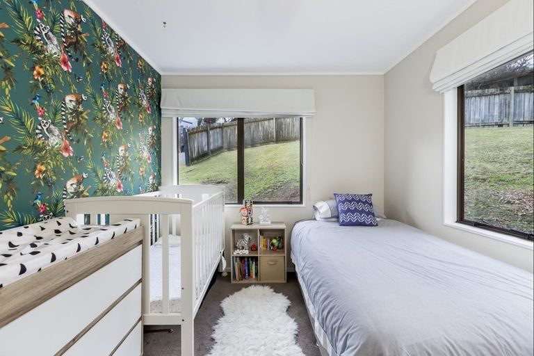 Photo of property in 7b Ngahere Views, Orewa, 0931