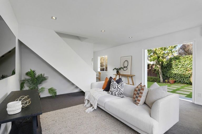 Photo of property in 2/38 Clare Road, St Albans, Christchurch, 8014