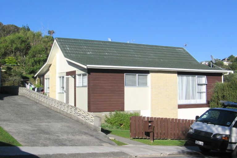 Photo of property in 12 Burdendale Grove, Churton Park, Wellington, 6037