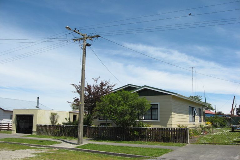 Photo of property in 14 Queen Street, Westport, 7825