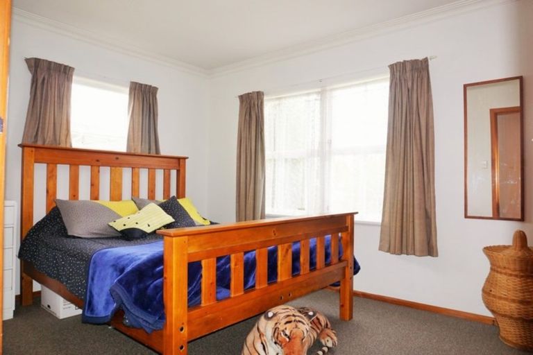 Photo of property in 21 Cargill Street, Levin, 5510