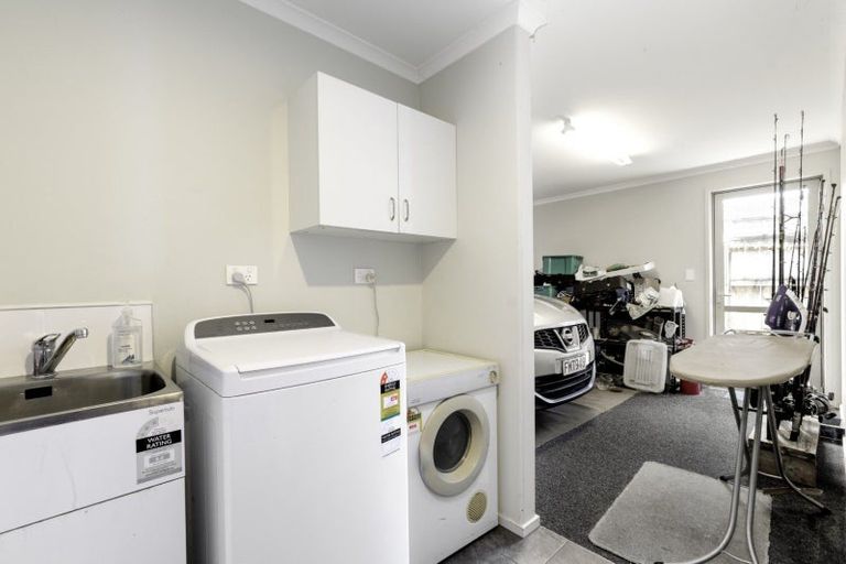 Photo of property in 162 Lakes Boulevard, Pyes Pa, Tauranga, 3112