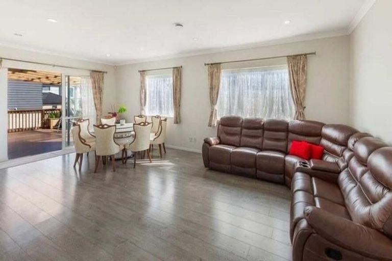 Photo of property in 13 Cahir Place, Flat Bush, Auckland, 2019