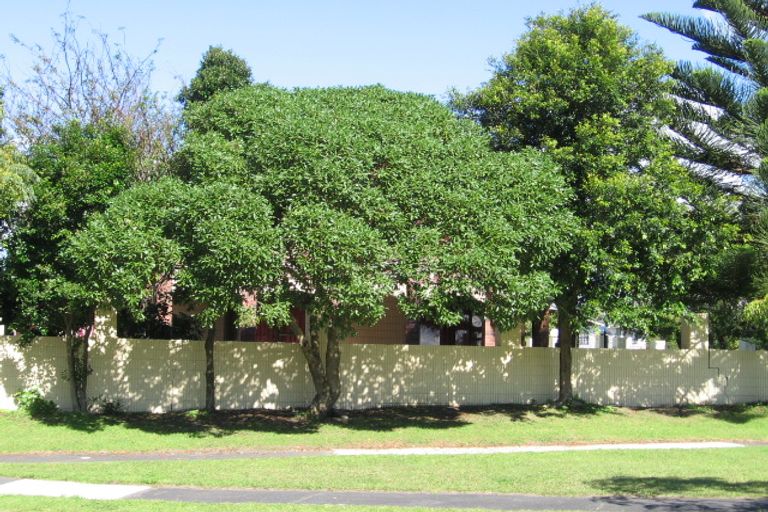 Photo of property in 21 Spinnaker Drive, Te Atatu Peninsula, Auckland, 0610