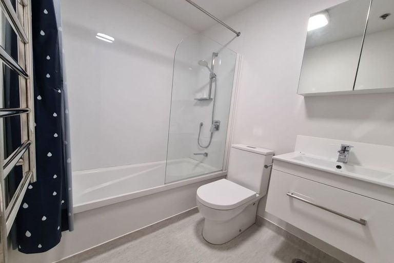 Photo of property in Vedado Apartments, 307/41u Hopper Street, Mount Cook, Wellington, 6011