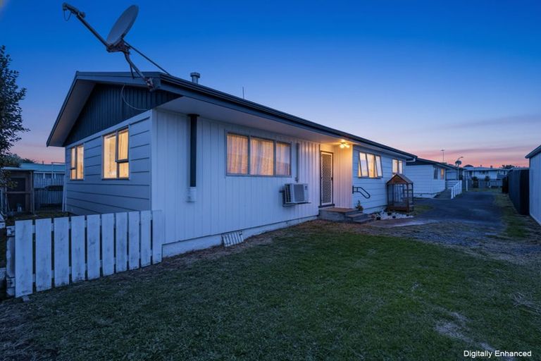 Photo of property in 17a Tainui Street, Castlecliff, Whanganui, 4501