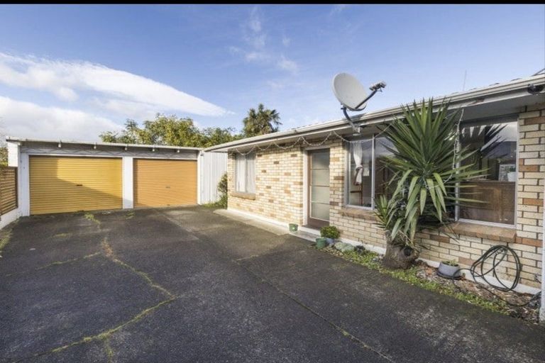 Photo of property in 2/306 College Street, West End, Palmerston North, 4410