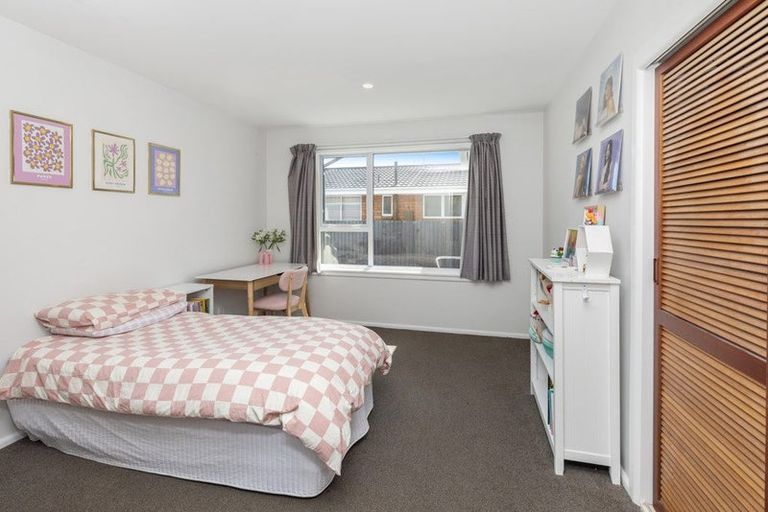 Photo of property in 1/216 Waimairi Road, Ilam, Christchurch, 8041