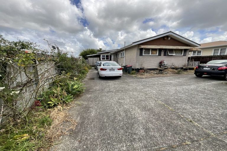 Photo of property in 55 Mckenzie Road, Mangere Bridge, Auckland, 2022