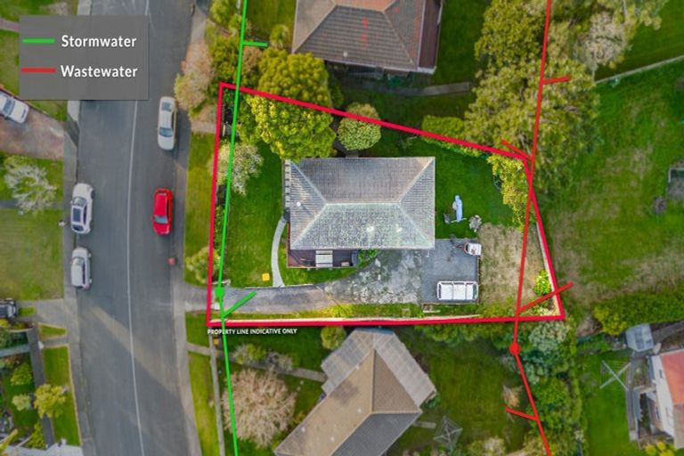 Photo of property in 14 Kemp Road, Massey, Auckland, 0614