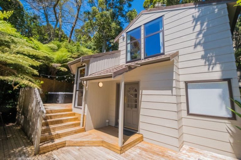 Photo of property in 107 Wirihana Road, Titirangi, Auckland, 0604