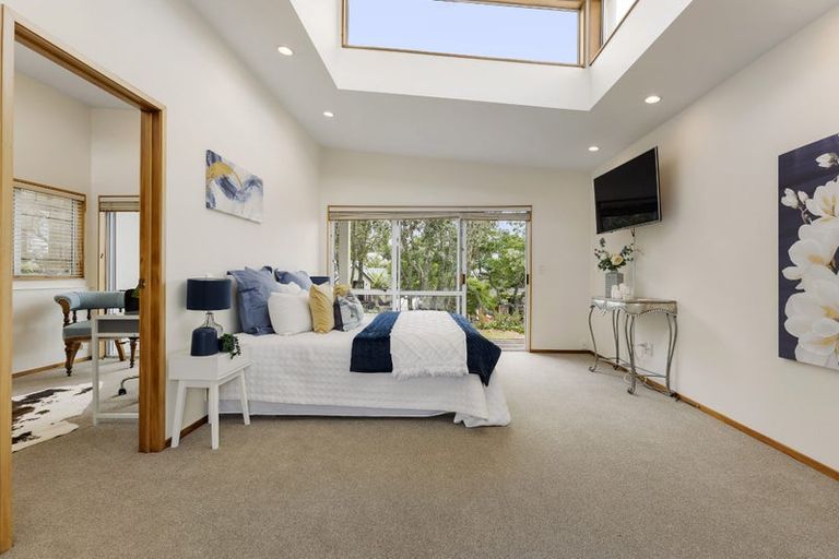 Photo of property in 193 Sandspit Road, Shelly Park, Auckland, 2014