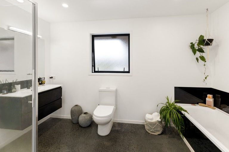 Photo of property in 262a Waimate Road North, Kerikeri, 0293