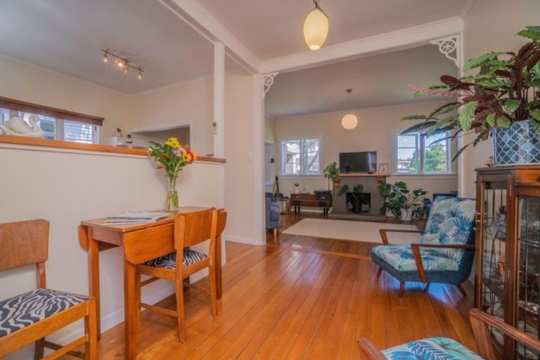 Photo of property in 24 Gardner Avenue, New Lynn, Auckland, 0600