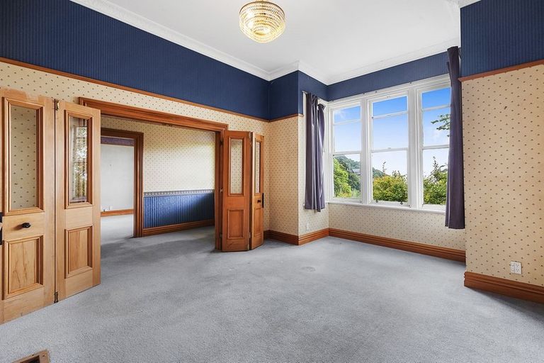Photo of property in 39 Garden Road, Northland, Wellington, 6012