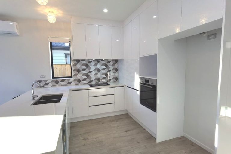 Photo of property in 4 Waka Ama Road, Karaka, Papakura, 2113