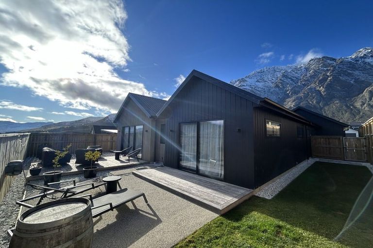 Photo of property in 34 Spur Ridge Rise, Jacks Point, 9371