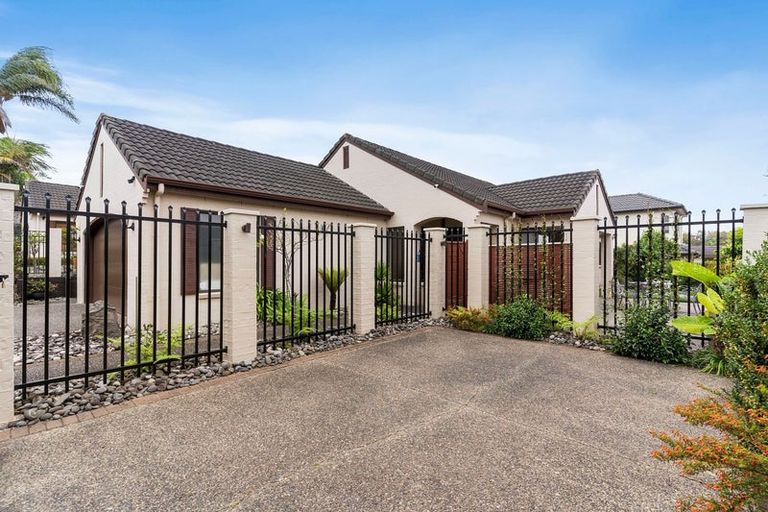 Photo of property in 23 Kilsyth Way, East Tamaki Heights, Auckland, 2016