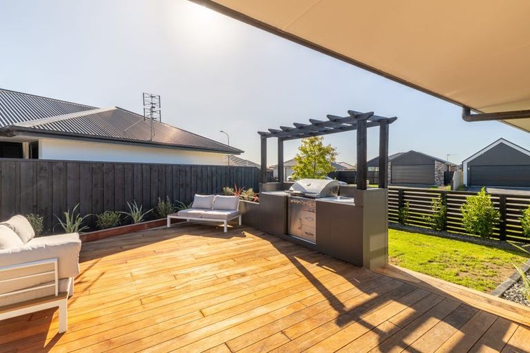 Photo of property in 13 Stackwood Avenue, Woodend, 7610