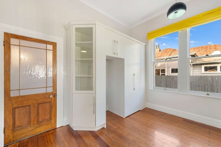 Photo of property in 11 Hurworth Place, College Estate, Whanganui, 4500