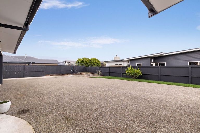 Photo of property in 20 Rosalie Terrace, Kelvin Grove, Palmerston North, 4414