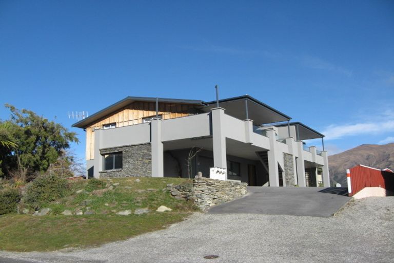 Photo of property in 14 Matai Road, Wanaka, 9305