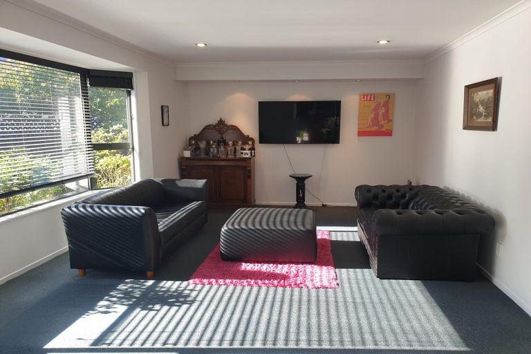 Photo of property in 112 Elizabeth Street, Riccarton, Christchurch, 8041