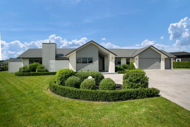 Photo of property in 18 Mike Smith Drive, Cambridge, 3434