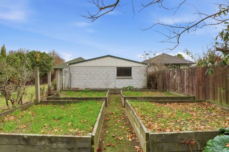 Photo of property in 50 Staveley Street, Avonhead, Christchurch, 8042