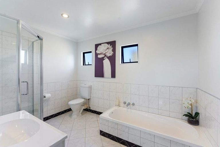 Photo of property in 38 Regent Drive, Paraparaumu Beach, Paraparaumu, 5032