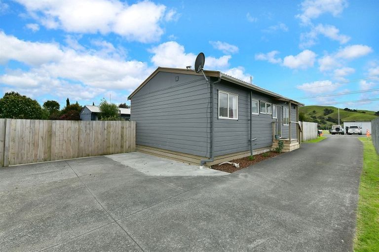 Photo of property in 1/137 Awaroa Road, Helensville, 0800